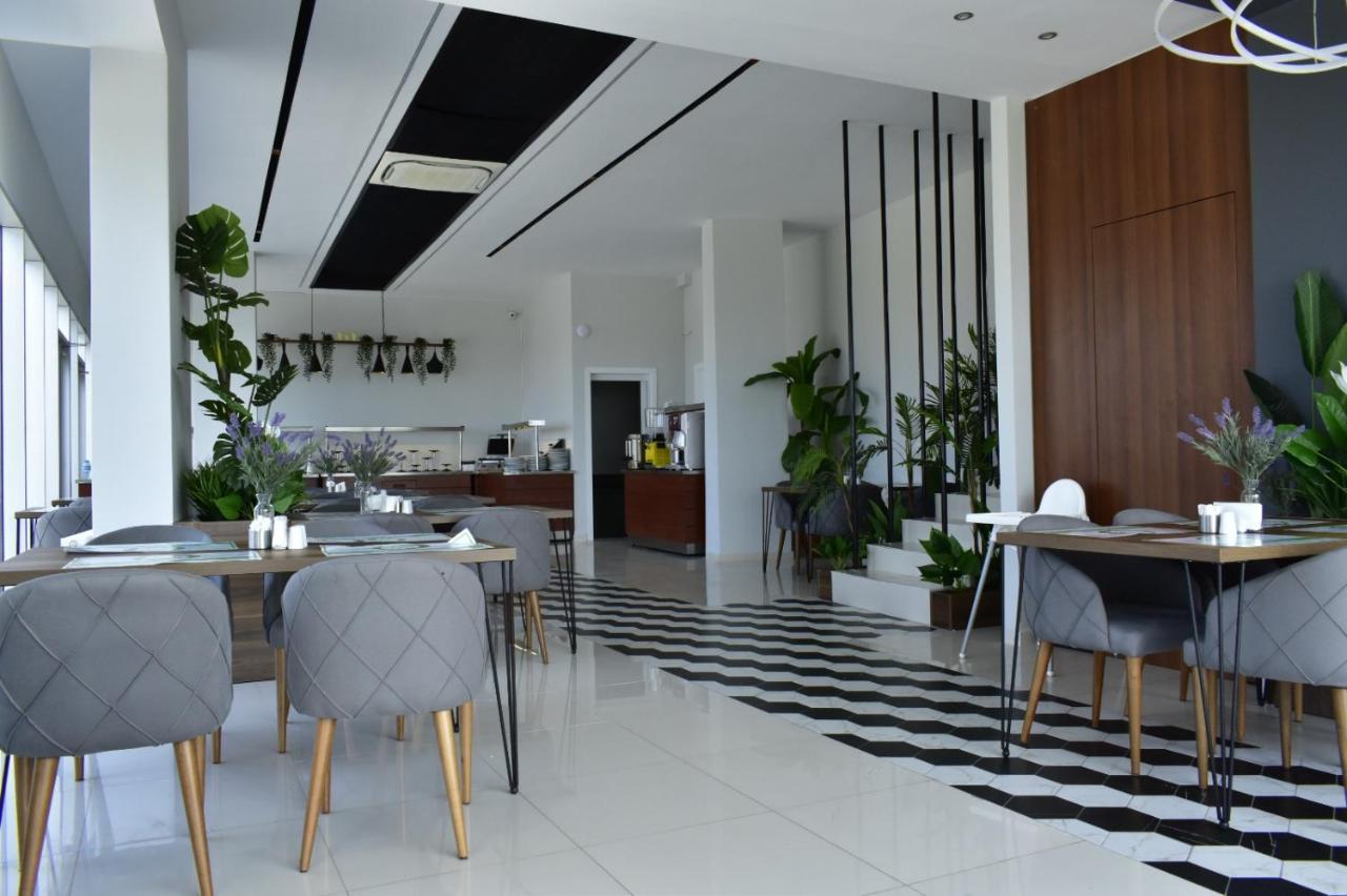 Green Hills Suites 亚洛瓦 外观 照片