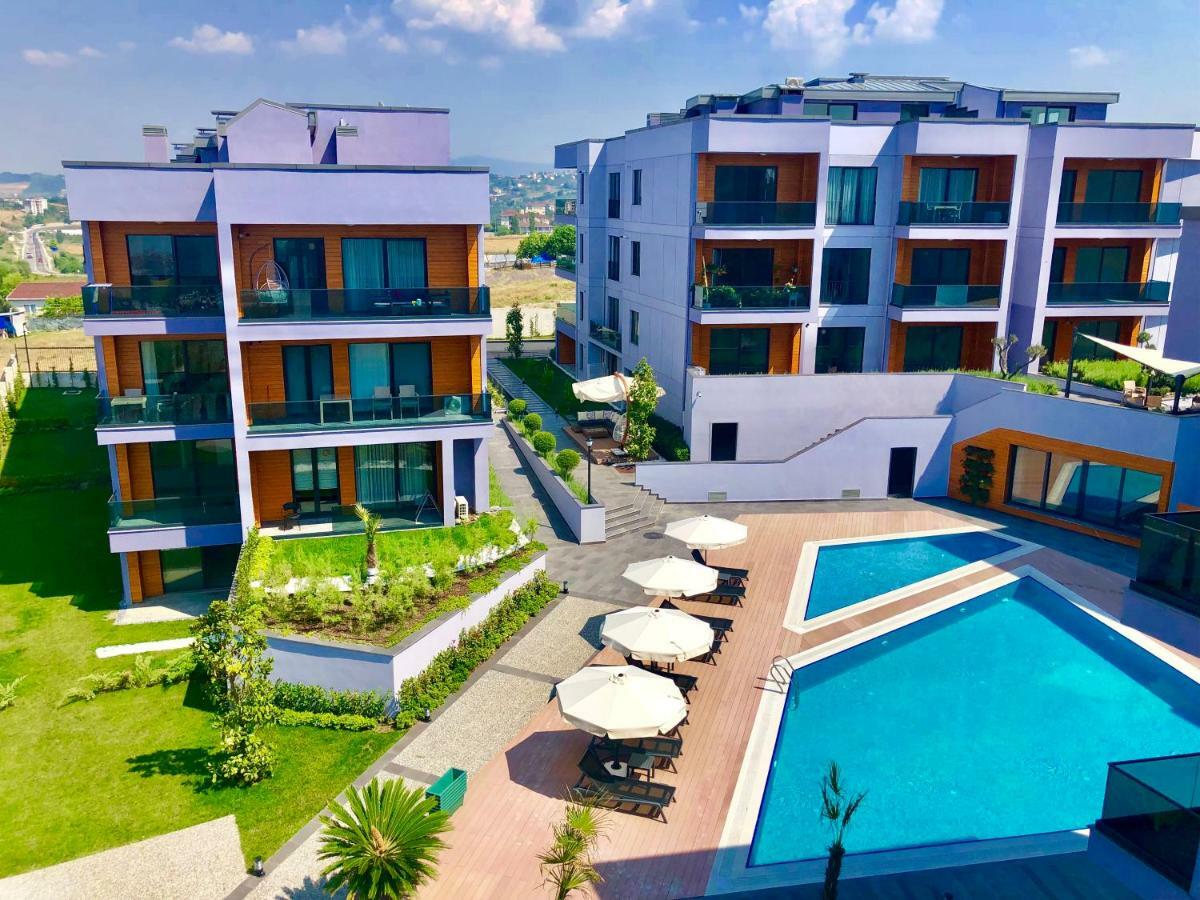 Green Hills Suites 亚洛瓦 外观 照片