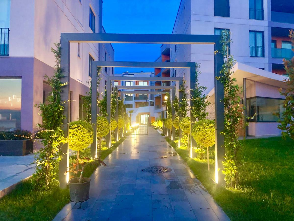 Green Hills Suites 亚洛瓦 外观 照片