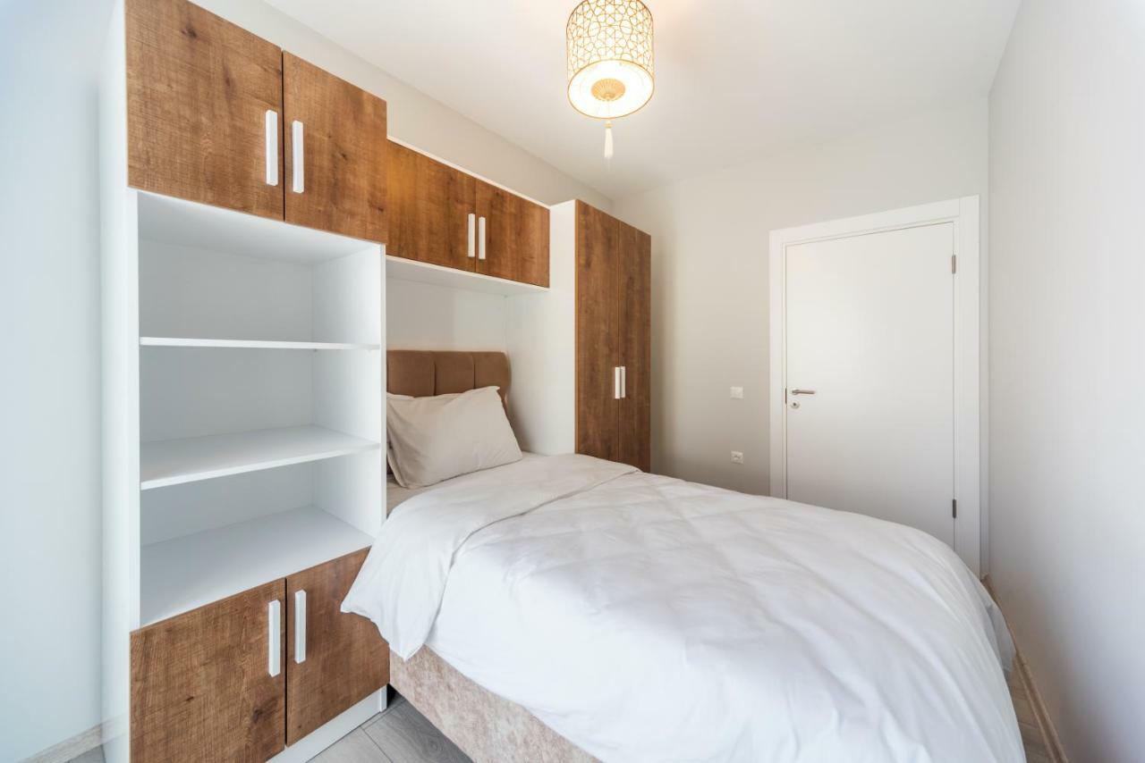 Green Hills Suites 亚洛瓦 外观 照片