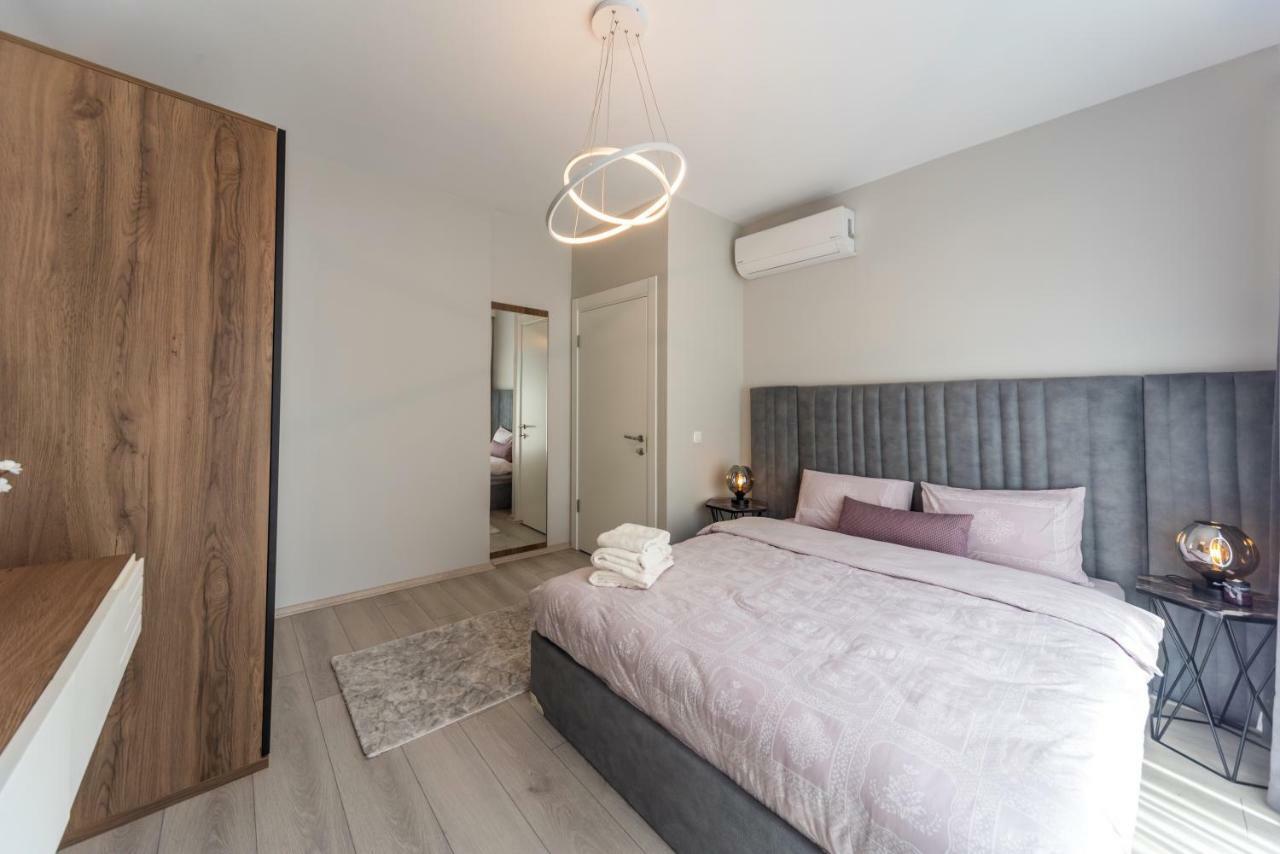 Green Hills Suites 亚洛瓦 外观 照片