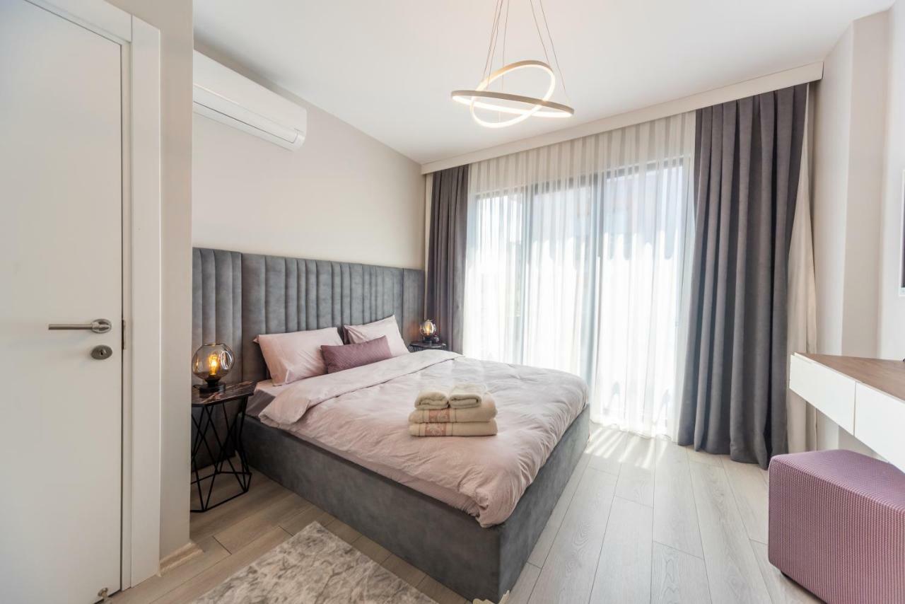 Green Hills Suites 亚洛瓦 外观 照片