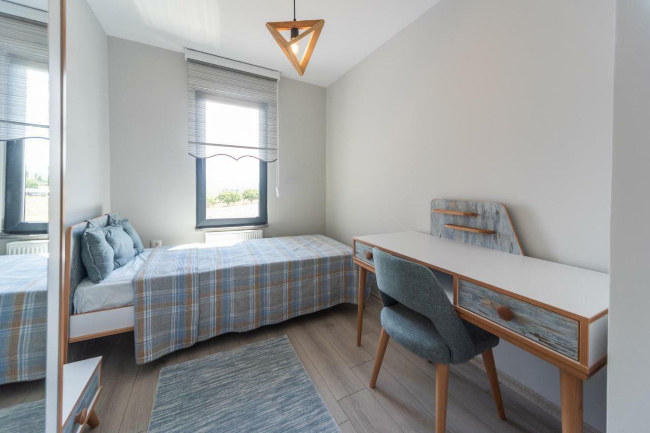 Green Hills Suites 亚洛瓦 外观 照片